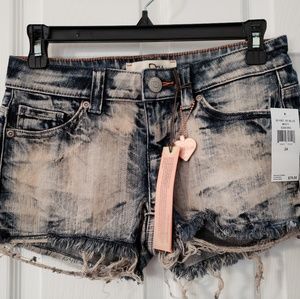 Denim jean high waisted cut off shorts